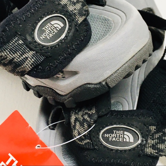 NWT The North Face Women's Casual Athletic Hiking Sandals Size 8 Black/Gray NEW - Picture 12 of 16